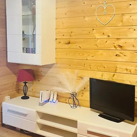 Quirky Park - Swimming Pool, Hot Tub, Cold Plunge, Sauna And Exclusive Party Room! * Siófok