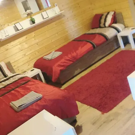 Quirky Park - Swimming Pool, Hot Tub, Cold Plunge, Sauna And Exclusive Party Room! Prázdninový dům